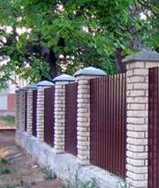 Заборы из профнастила